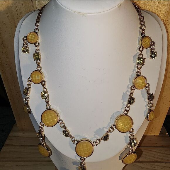 Vintage Yellow Lucite Goldtone NWOT 19"+2" - Picture 6 of 6